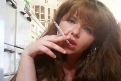 Compilation Mature Smoking 120s - upornia