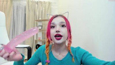 Deepthroat Queen Fucking Her Throat With Long Dildo - hclips