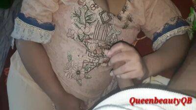 New Desi Village House Wife Ki Chut Gand Mari Tel Lagakar Xxx Video - upornia - India