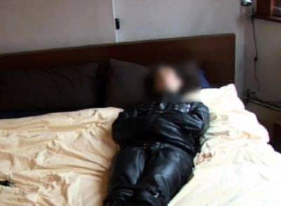 Male in straitjacket - drtuber