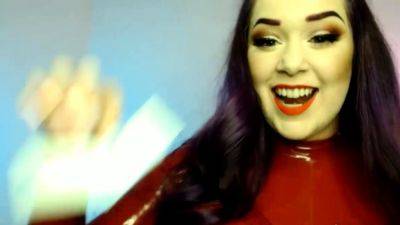 Latex slut solo anal masturbation - drtuber