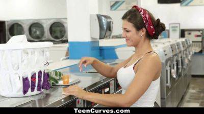 Watch busty teen Tomi Taylor get nailed hard in a laundromat while wearing her favorite panties - sexu.com