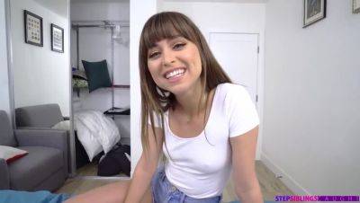 Riley Reid - Riley - Riley Reid - The Thrill of a Generous Endowment - porntry.com